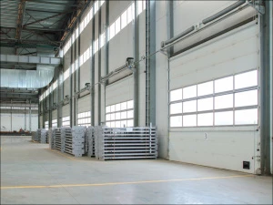 Панорамные секционные ворота DoorHan серии isd02 2500x3700 (остекление с перемычками)