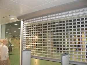 Витринные рольставни DoorHan решетчатые 3000х2800