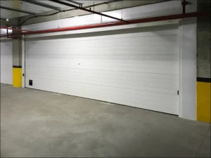 Промышленные секционные ворота DoorHan серии isd03 3800x6800 для парковки